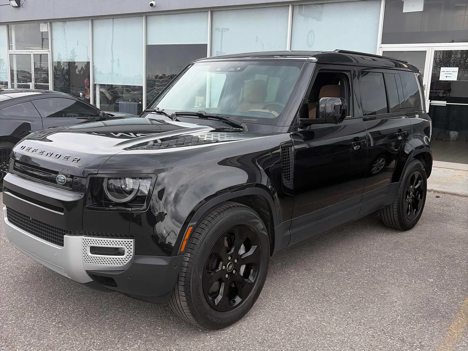 2025 Land Rover Defender