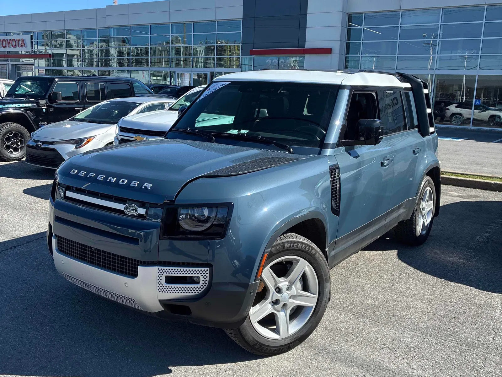 2023 Land Rover Defender