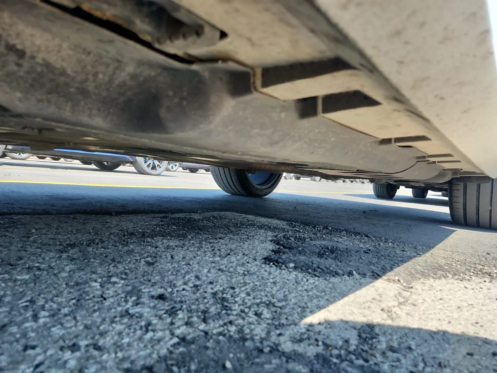 Undercarriage - Driver Photo