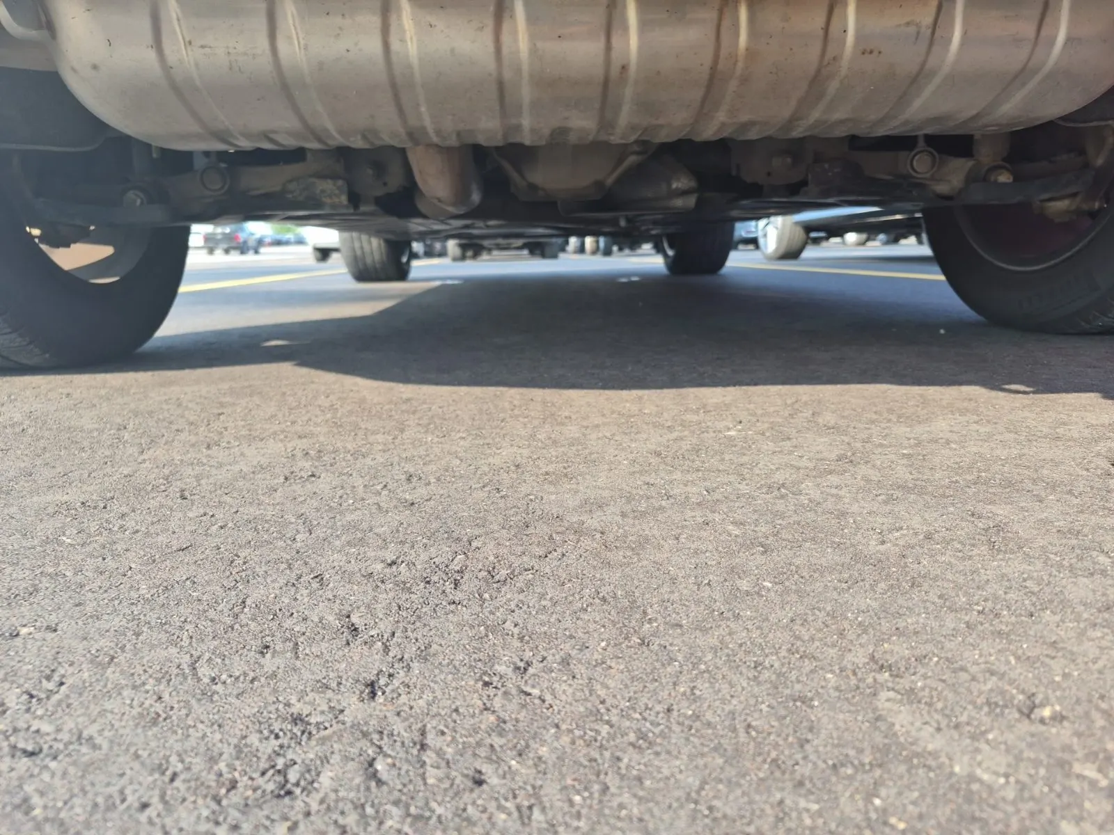 Undercarriage - Rear Photo