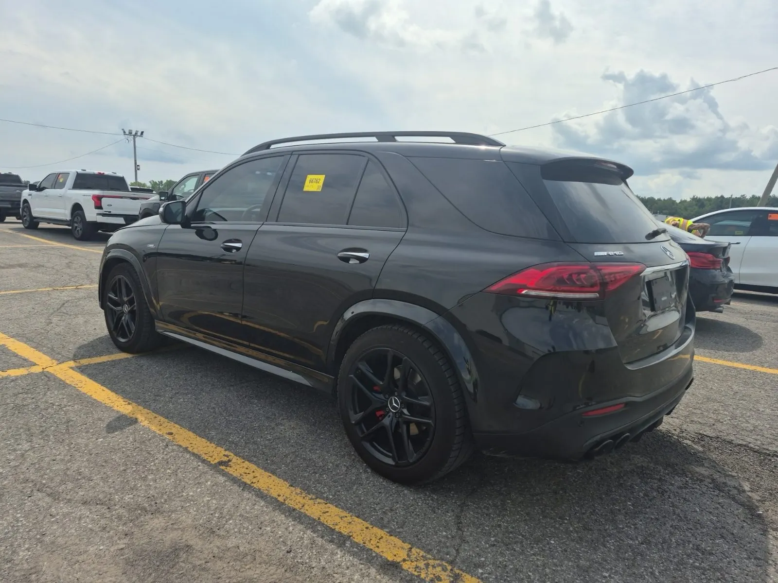 Driver Rear 3/4 Photo