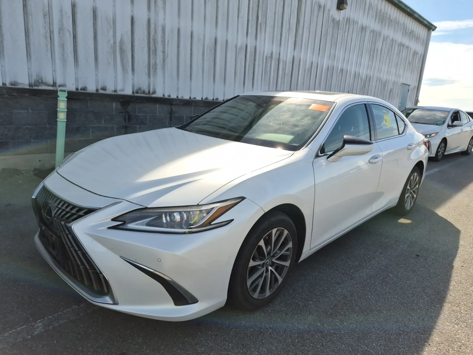 2023 Lexus ES
