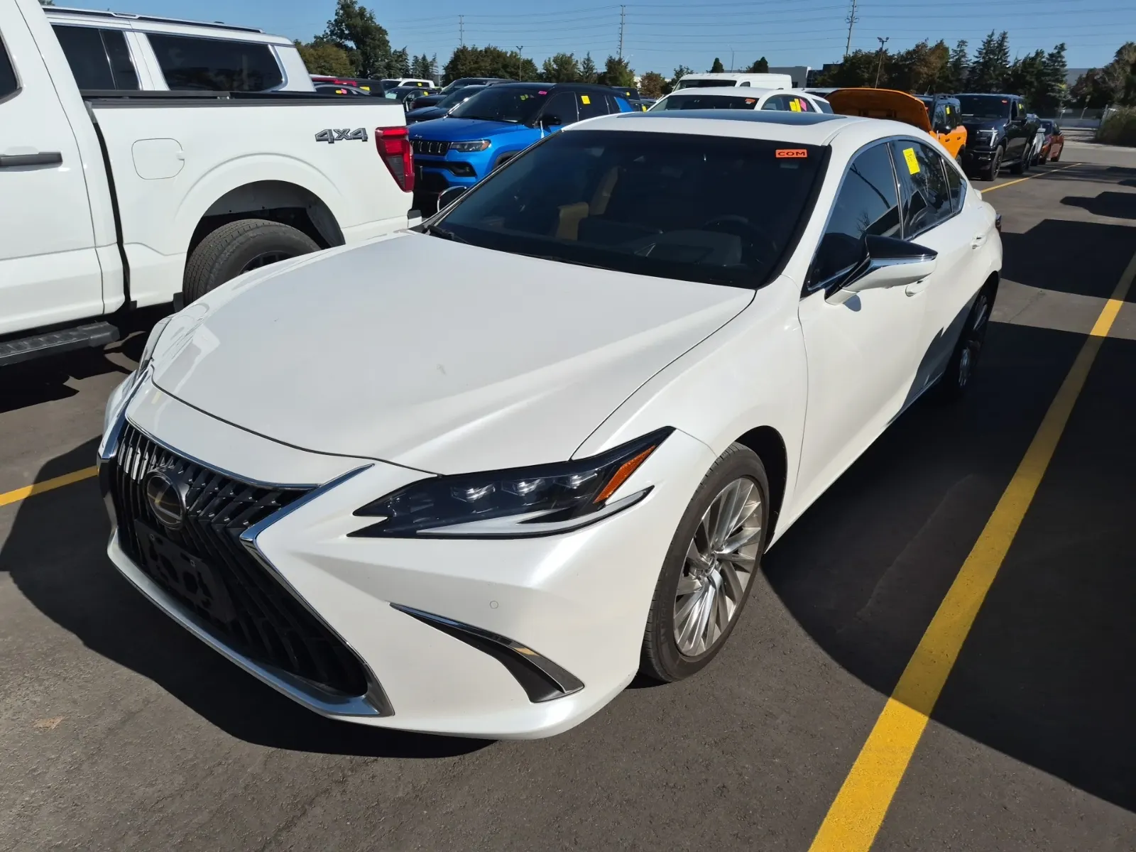 2023 Lexus ES