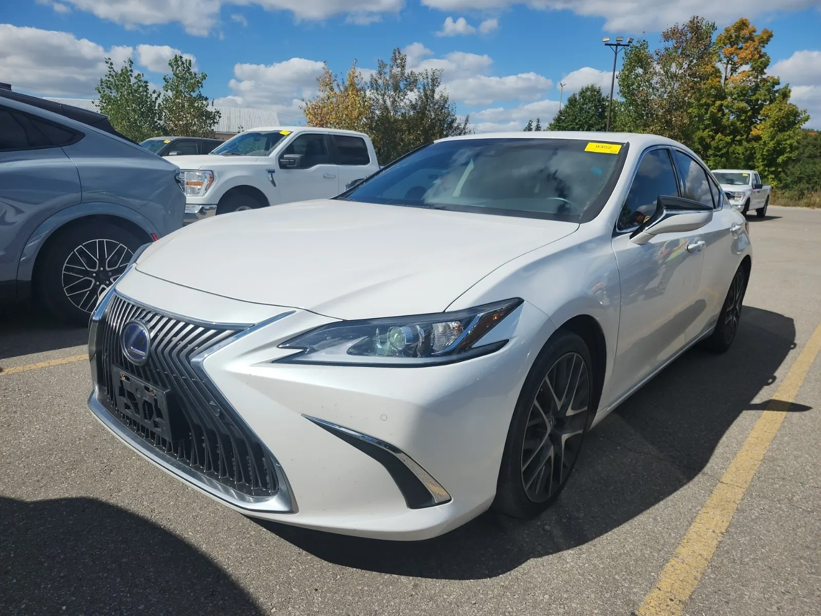 2020 Lexus ES