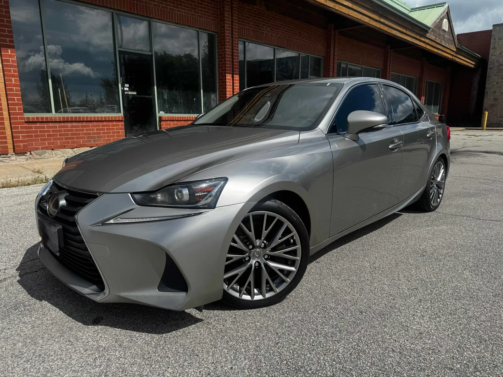 2019 Lexus IS