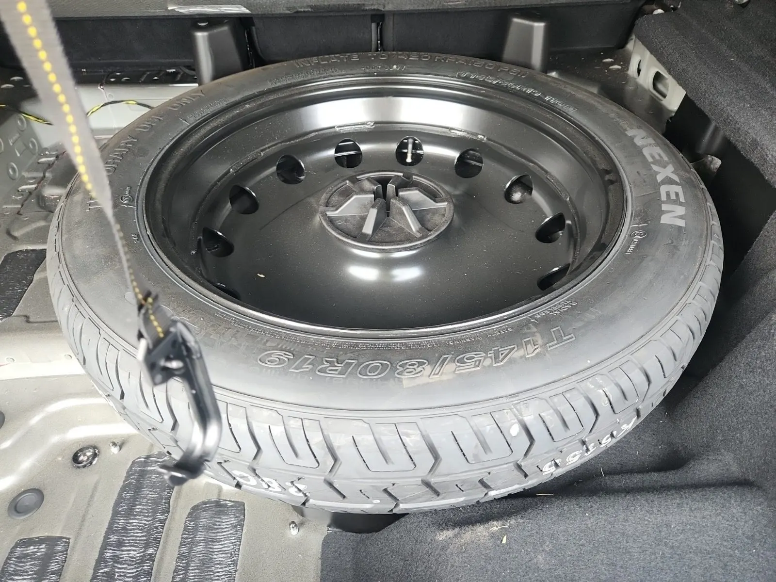 Spare Tire & Wheel Photo