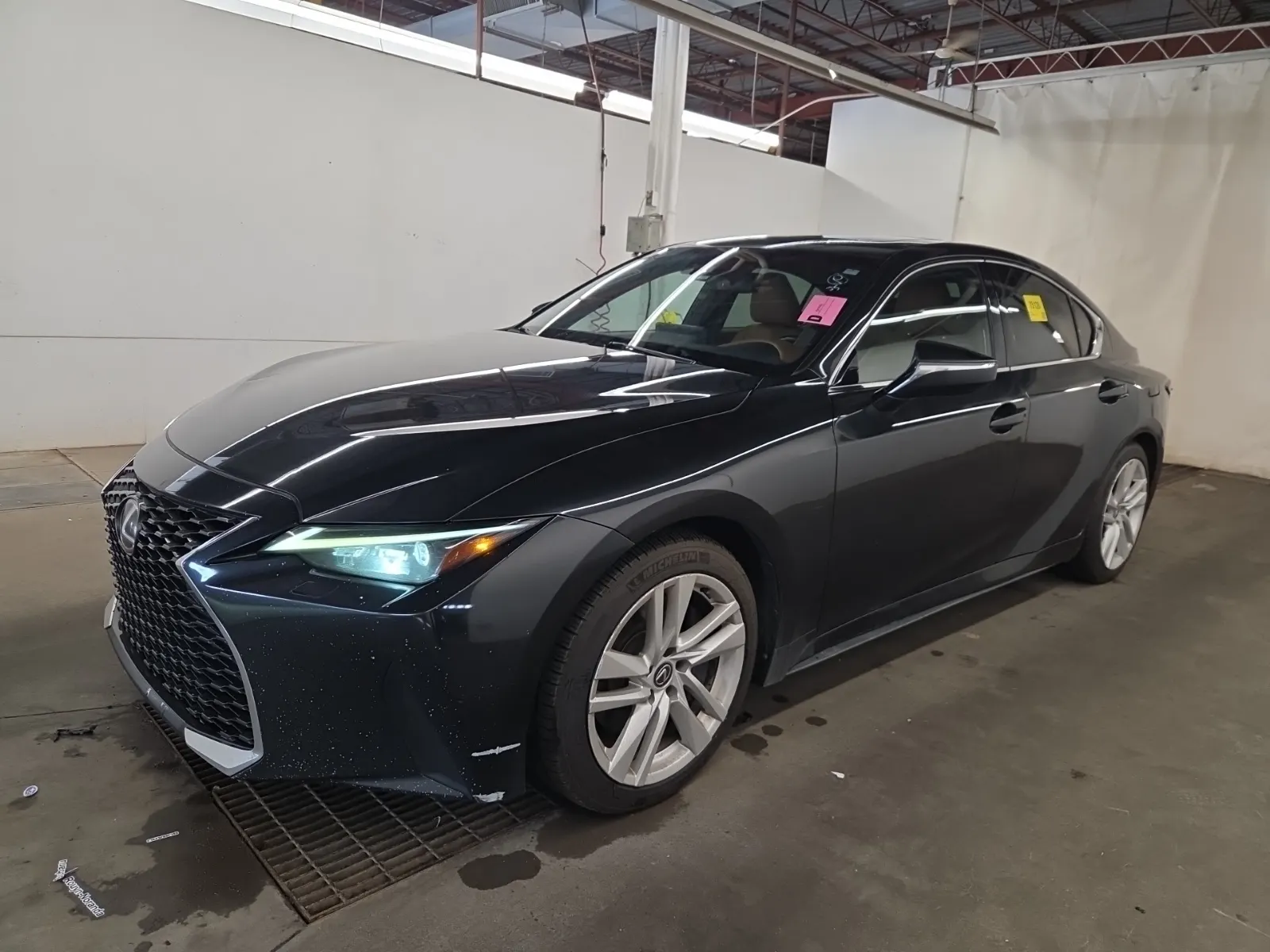 2021 Lexus IS