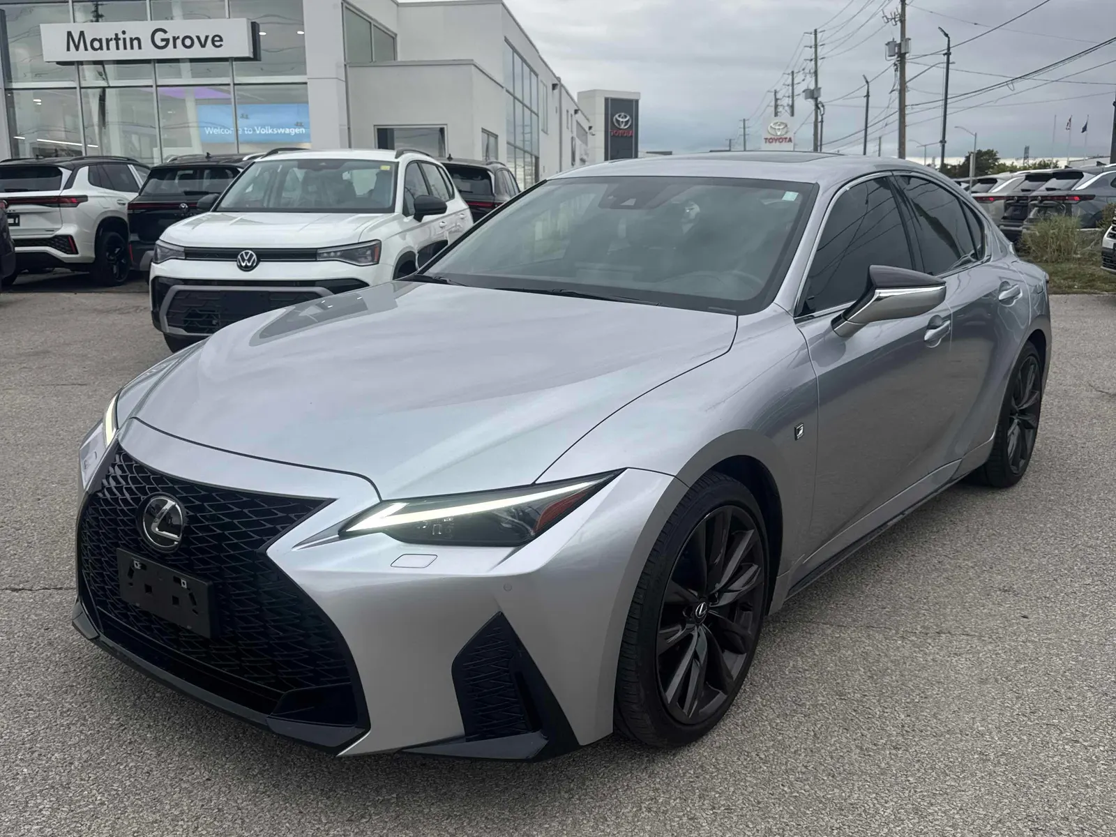 2023 Lexus IS