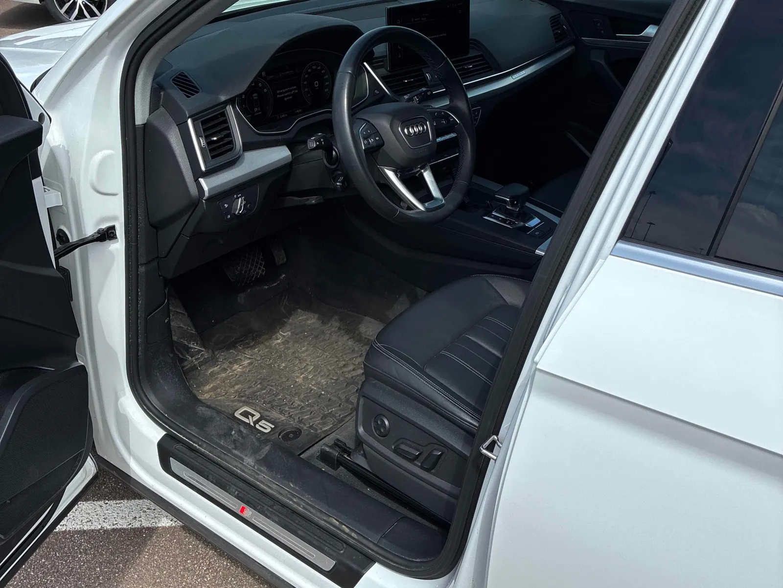 Interior driver side