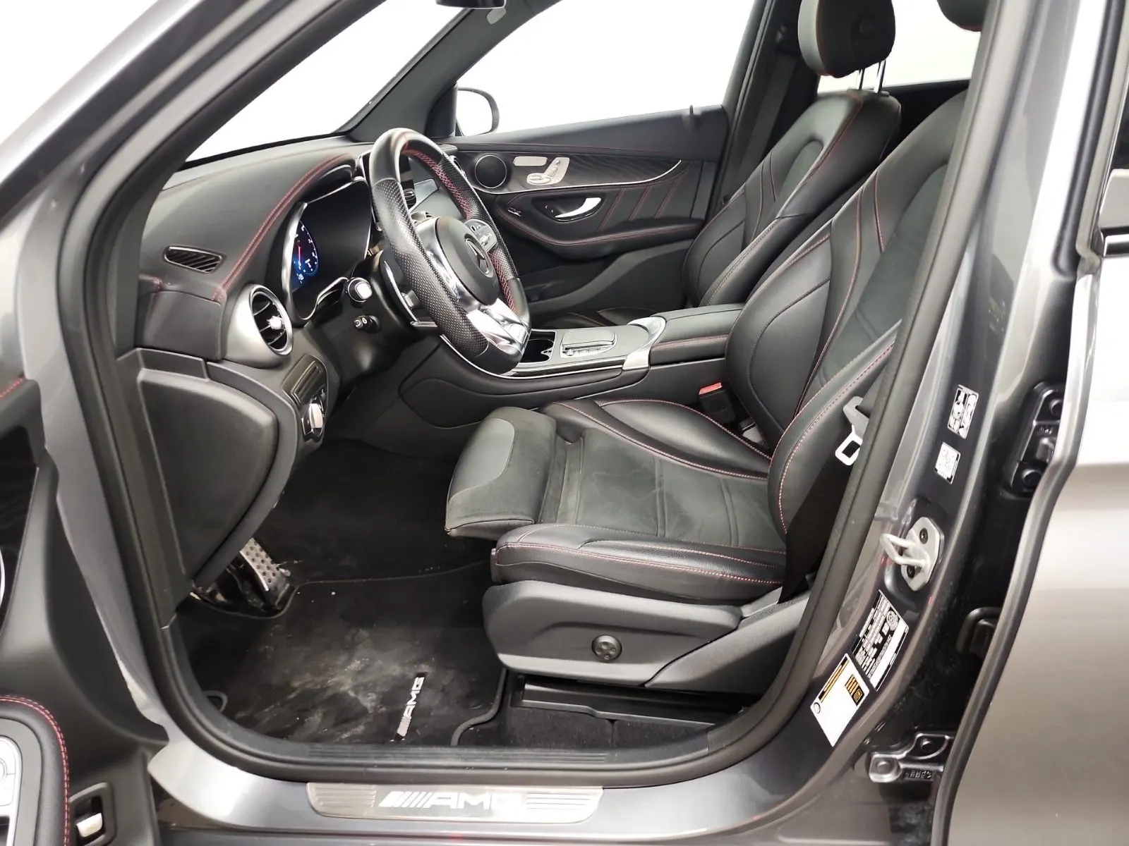 Front Interior Photo