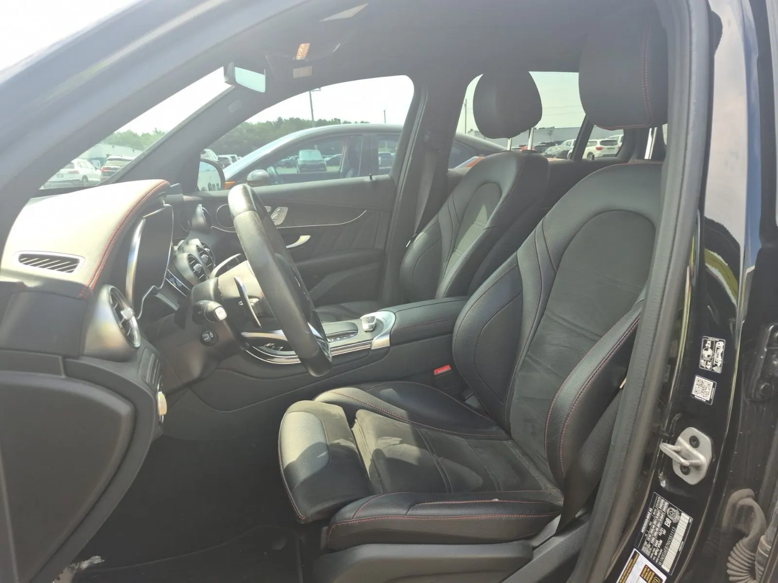 Front Interior Photo