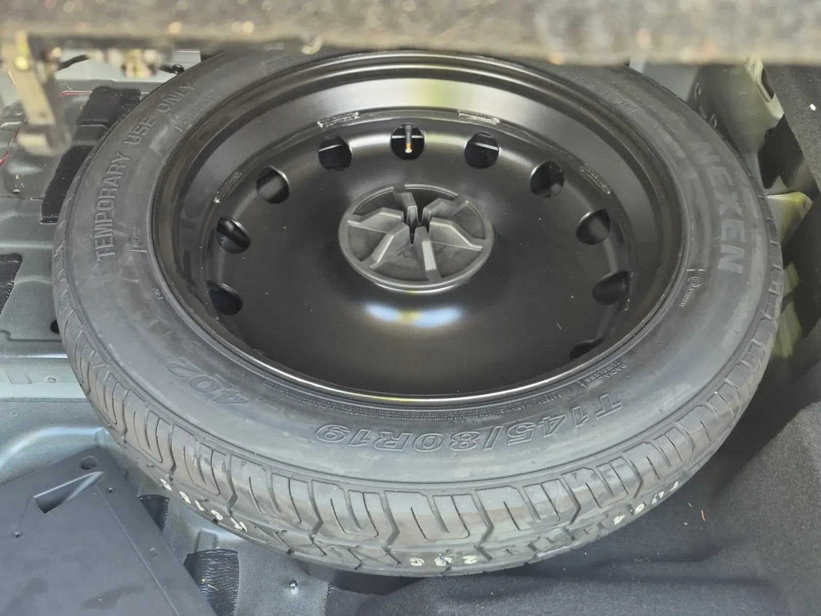 Spare Tire & Wheel Photo
