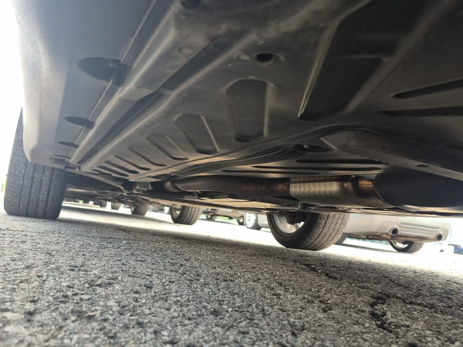 Undercarriage - Driver Photo