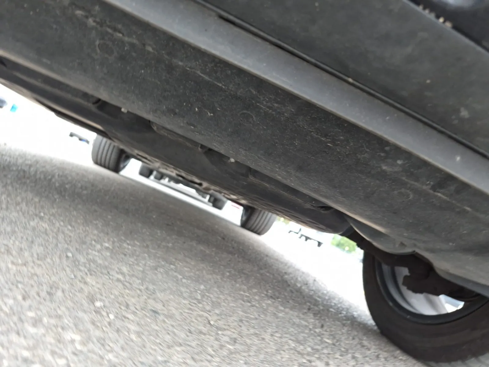 Undercarriage - Front Photo