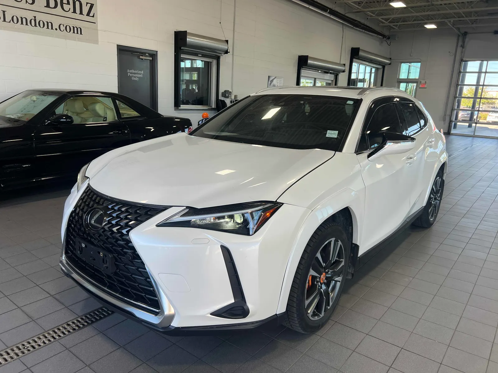 2023 Lexus UX