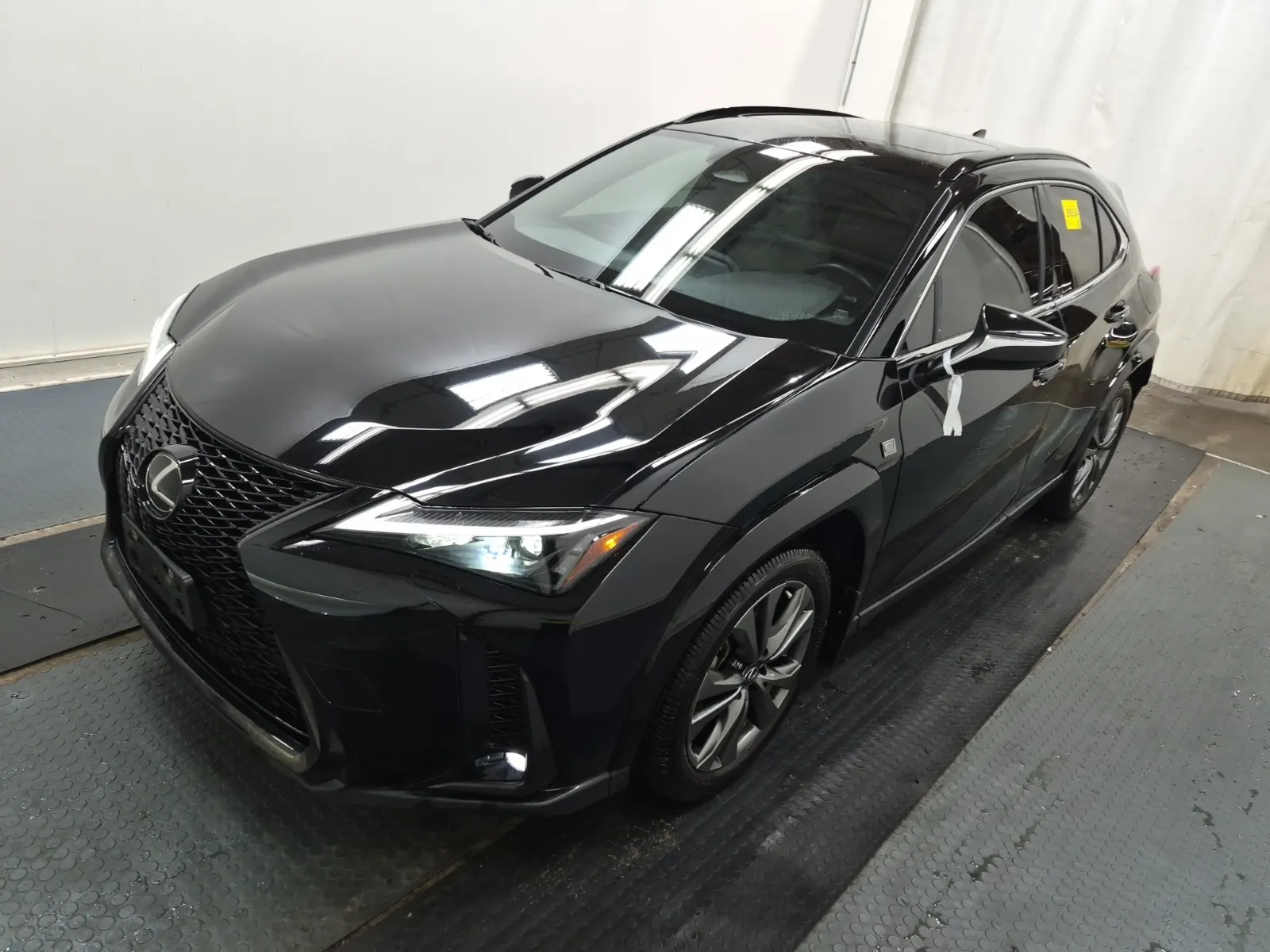 2025 Lexus UX