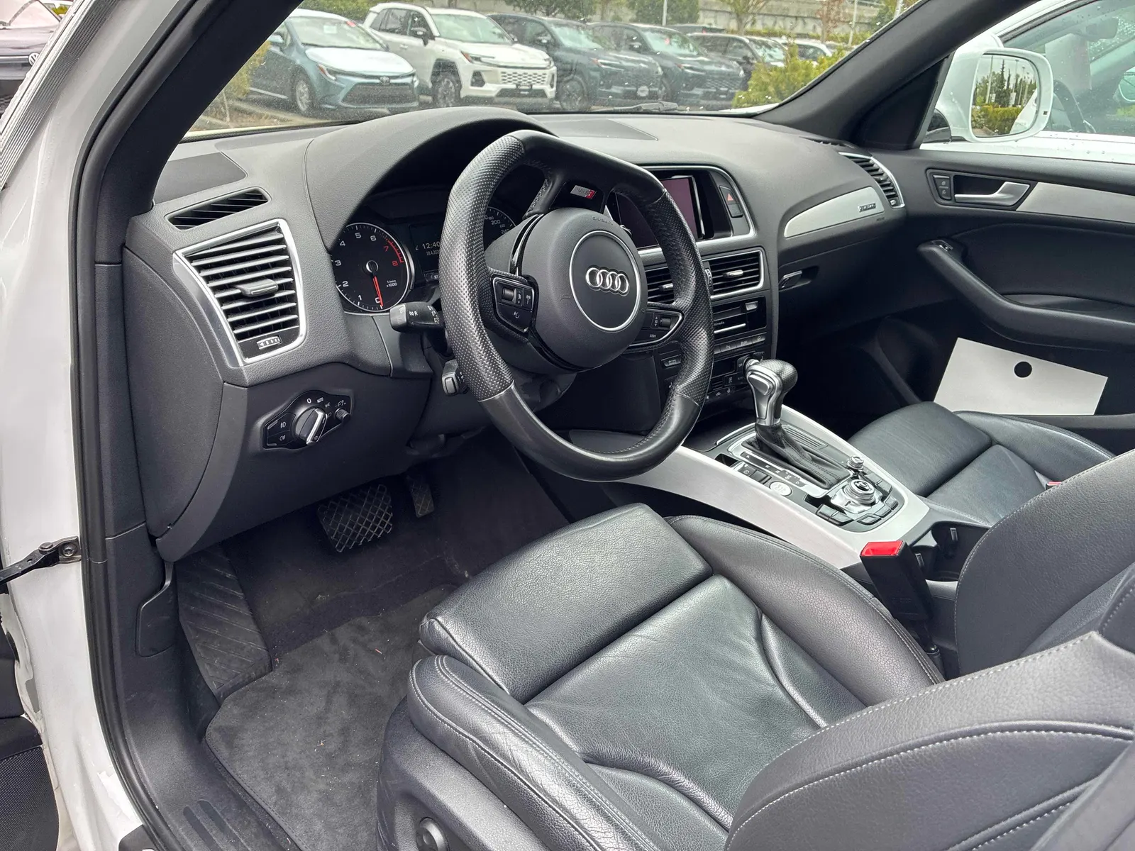Interior driver side