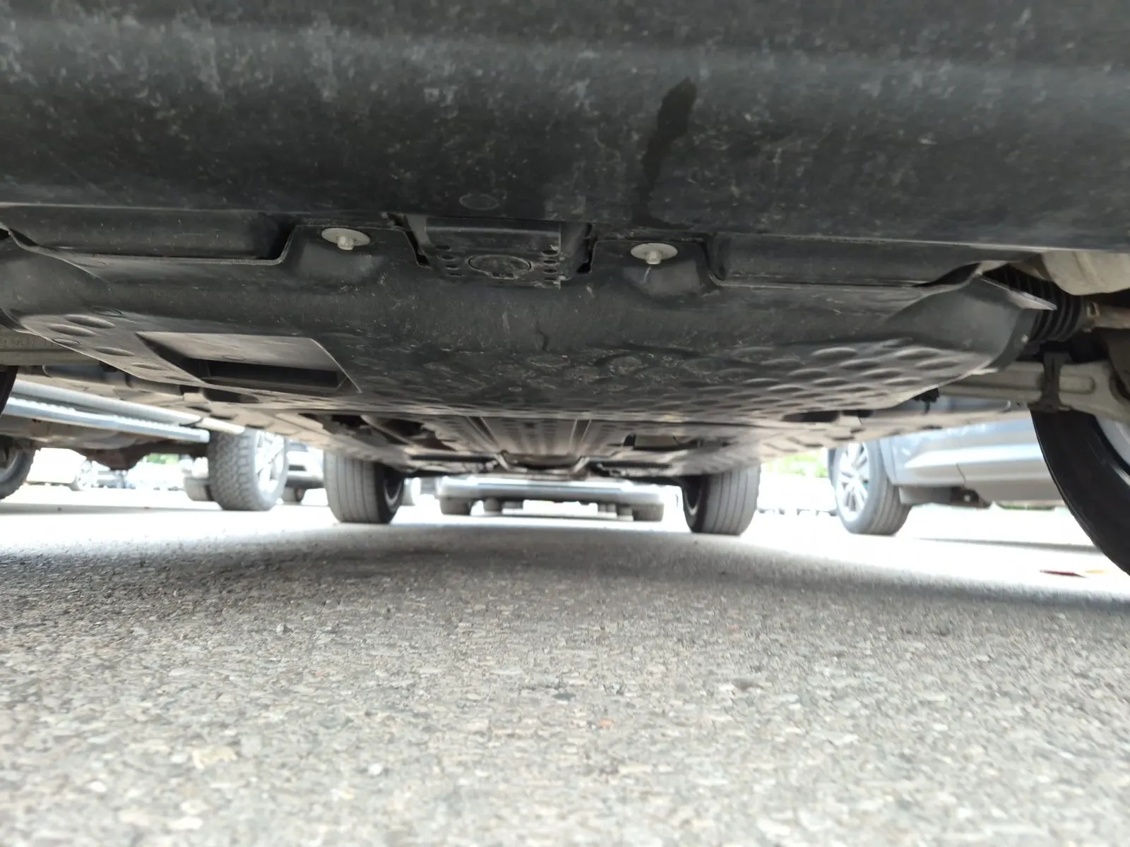 Undercarriage - Front Photo