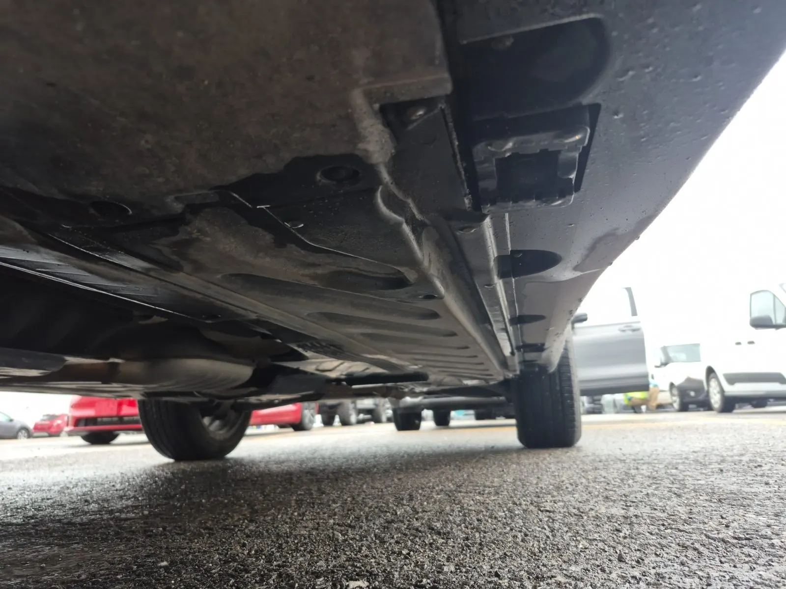 Undercarriage - Driver Photo