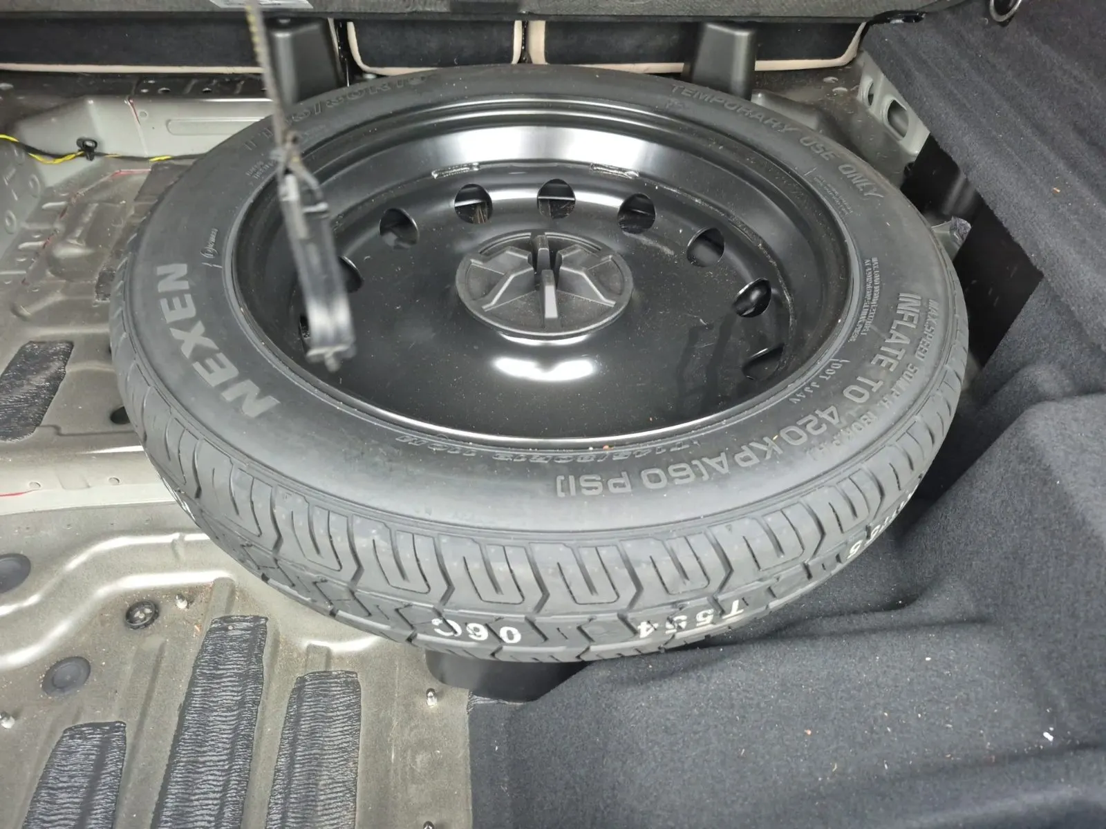 Spare Tire & Wheel Photo