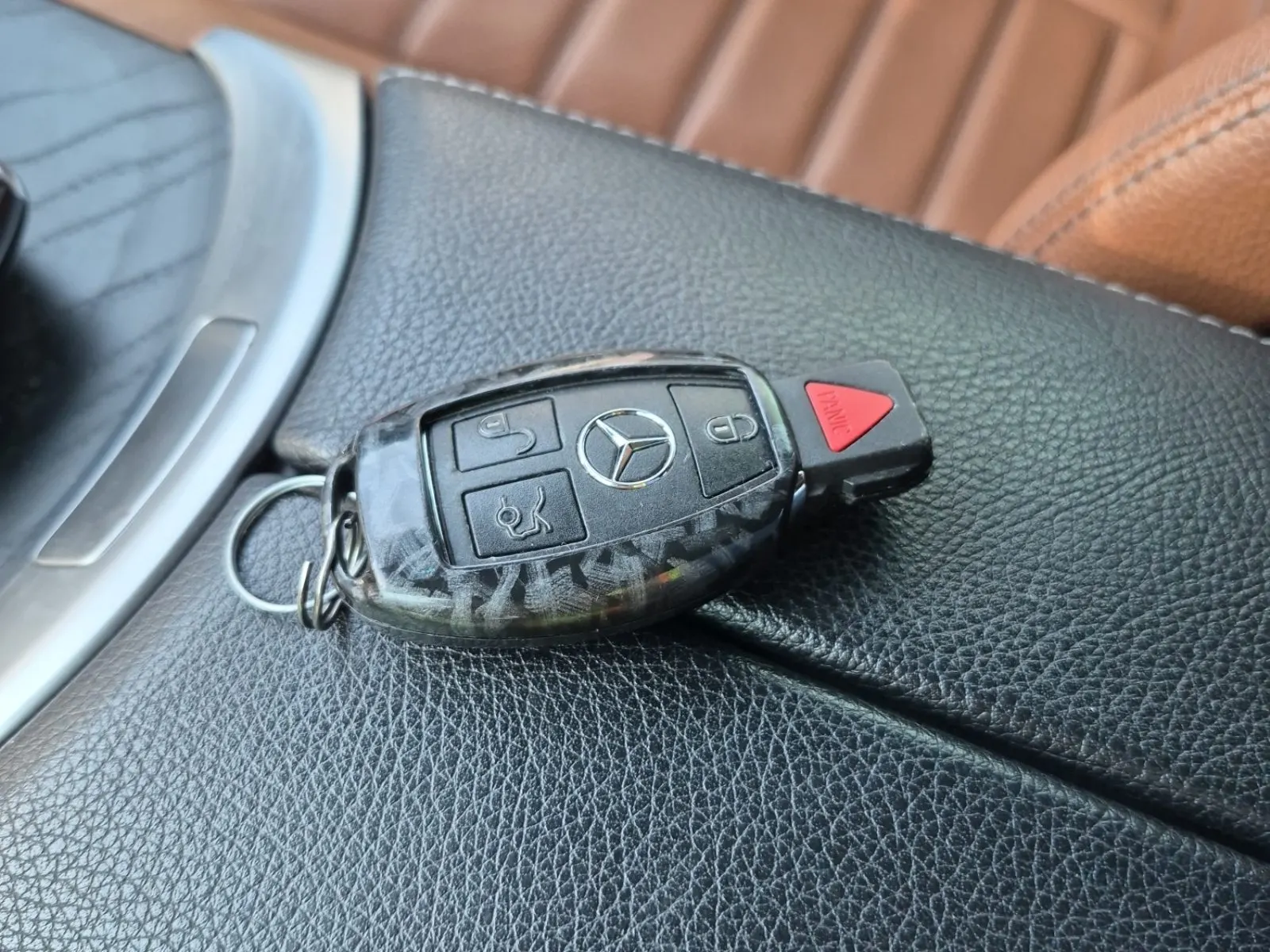 Keys/Fobs/Manual Photo