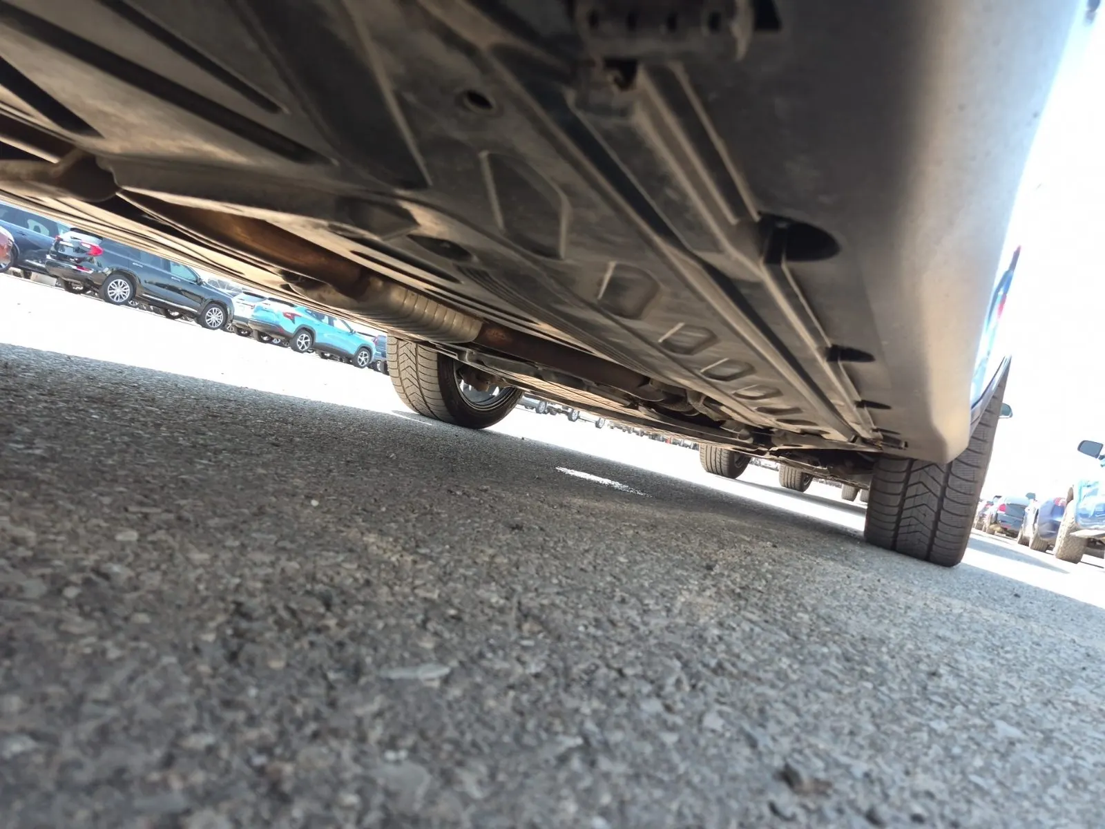 Undercarriage - Passenger Photo