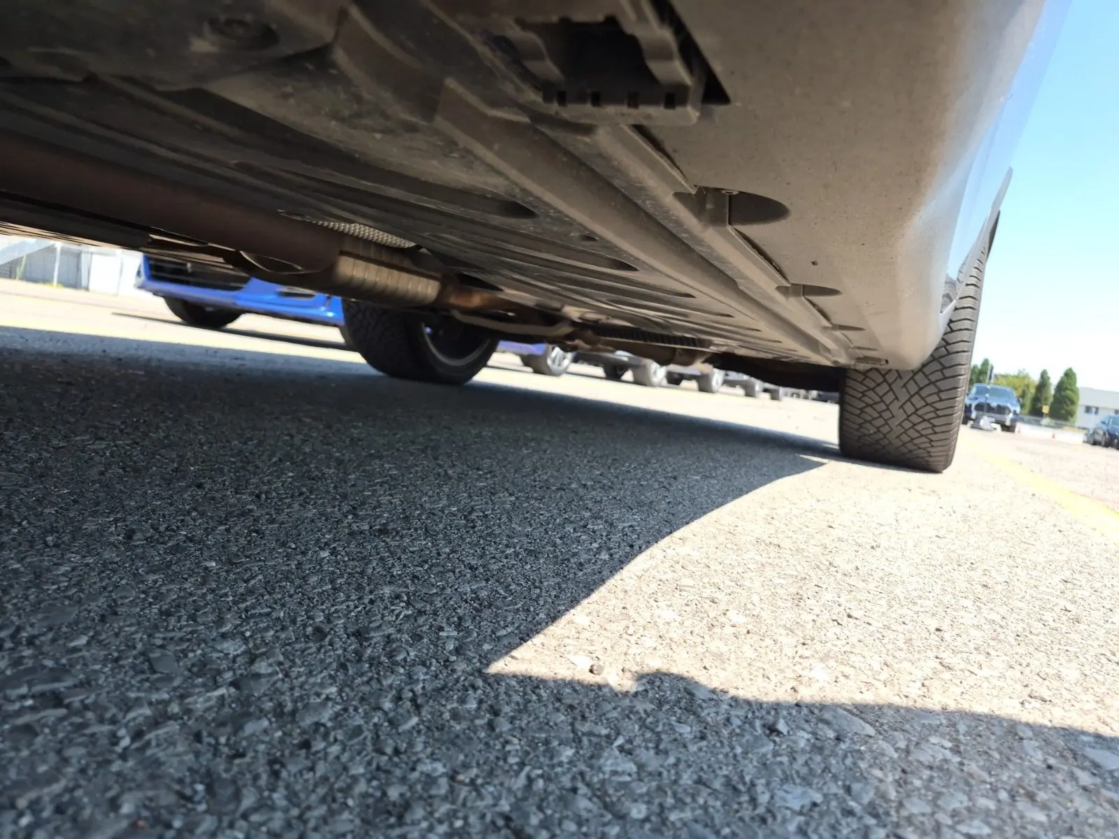 Undercarriage - Driver Photo