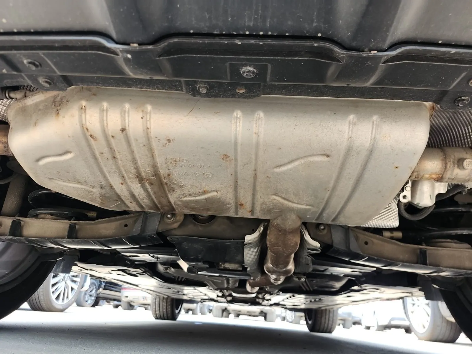 Undercarriage - Rear Photo