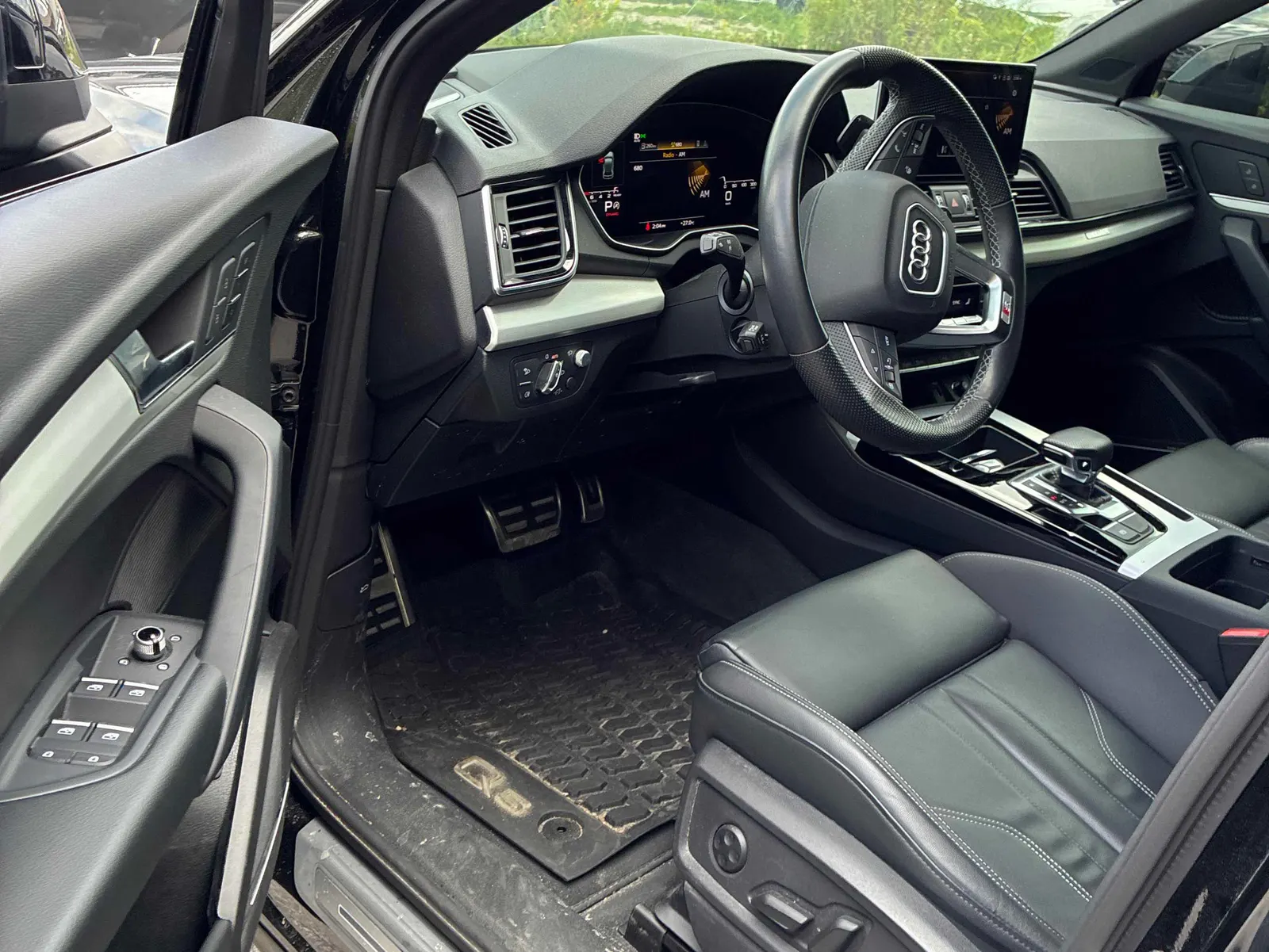 Interior driver side
