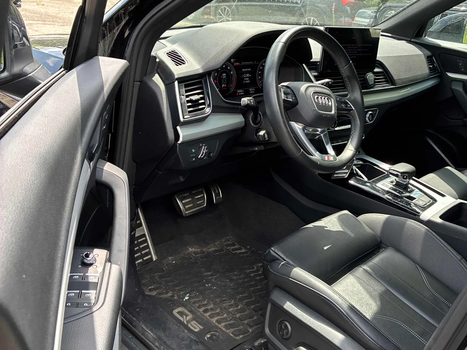 Interior driver side