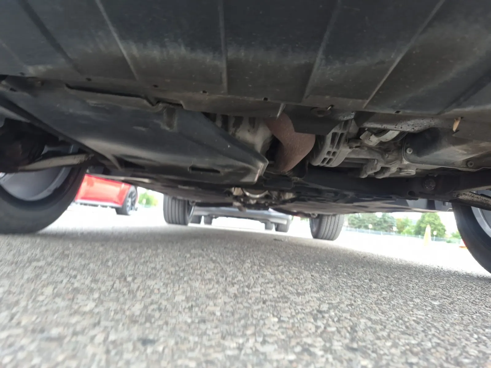 Undercarriage - Front Photo