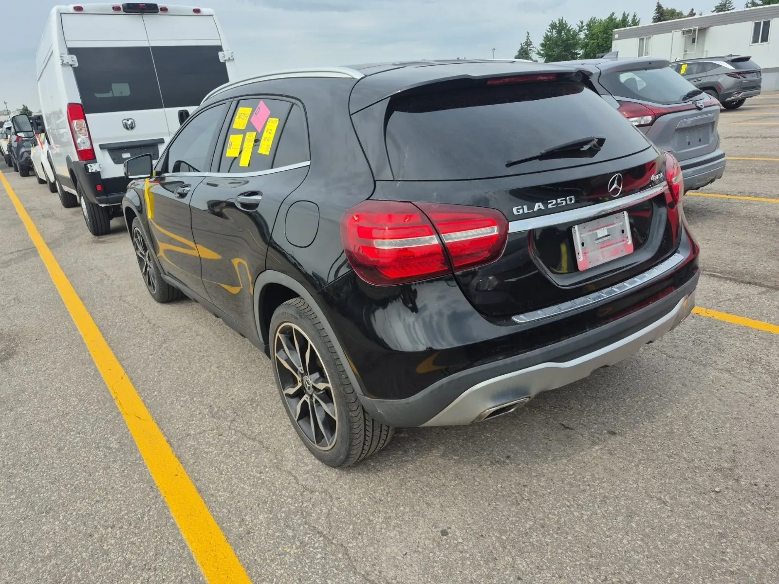 Driver Rear 3/4 Photo