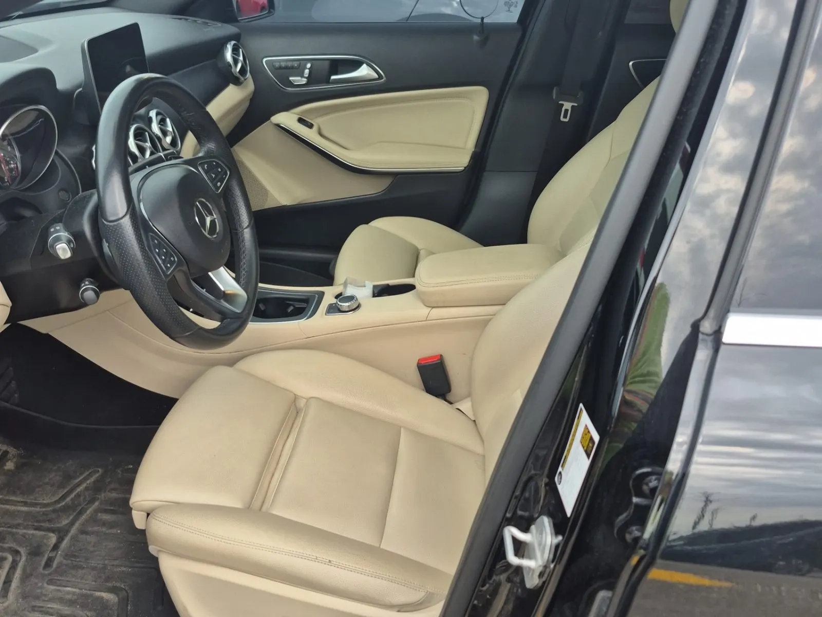 Front Interior Photo