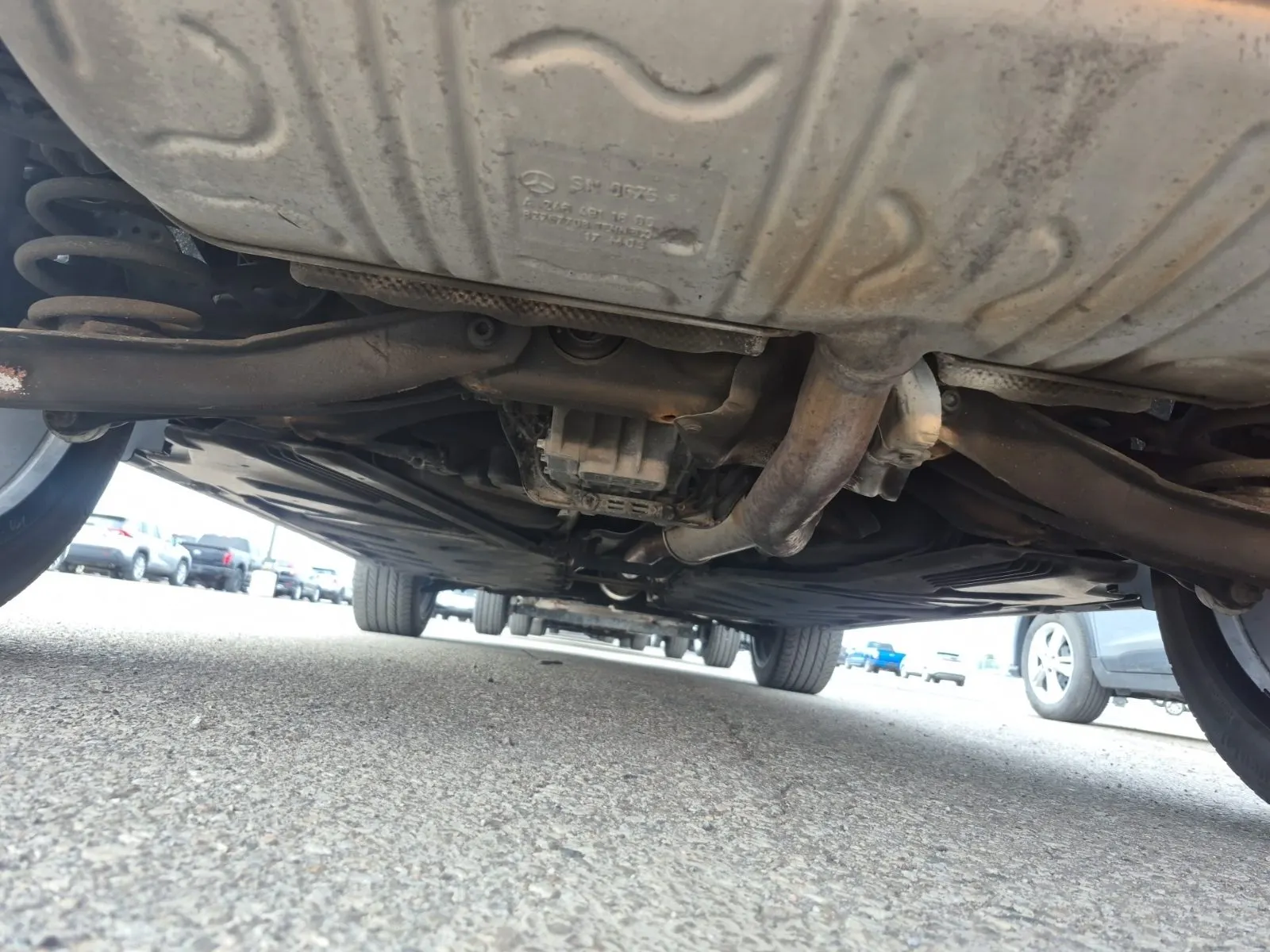 Undercarriage - Rear Photo