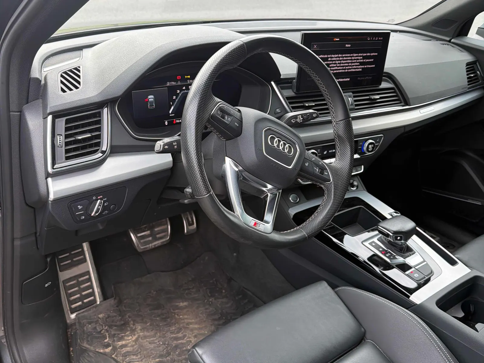 Interior driver side