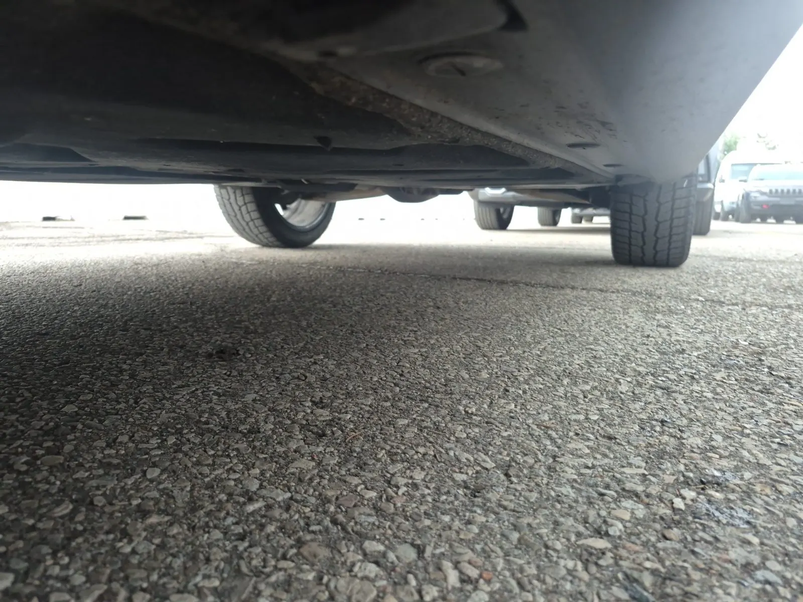Undercarriage - Driver Photo