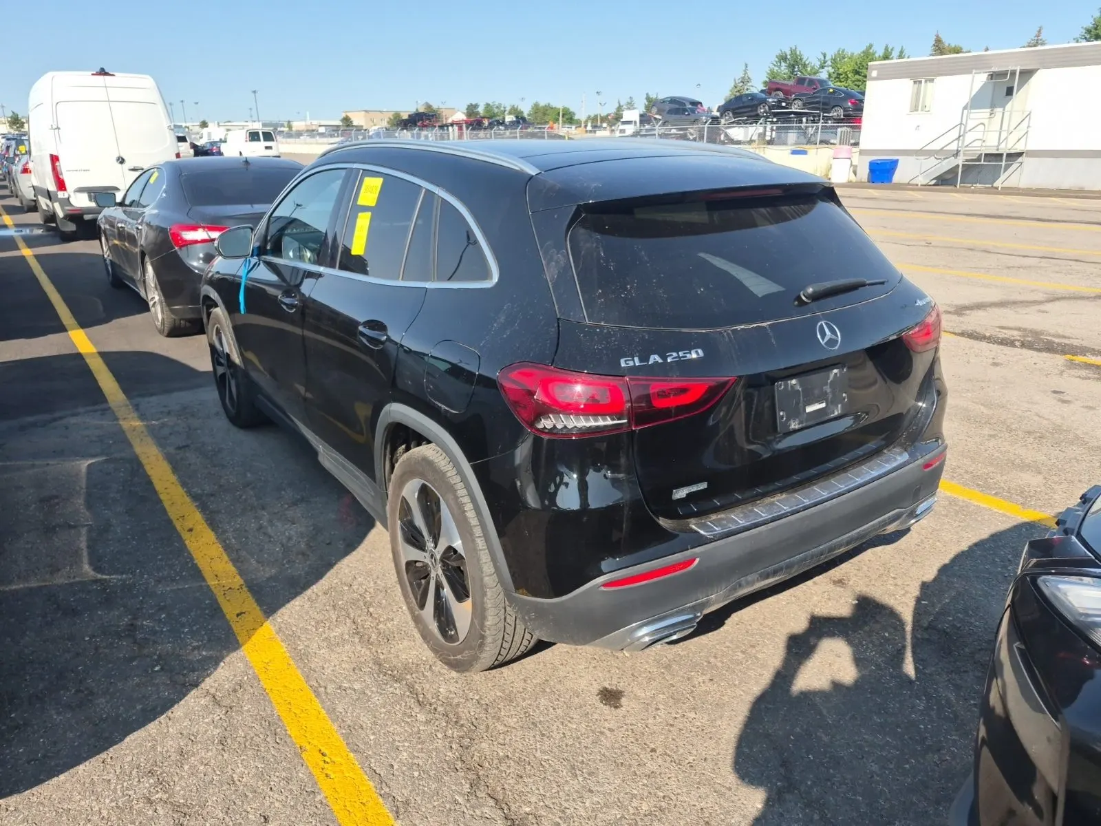 Driver Rear 3/4 Photo