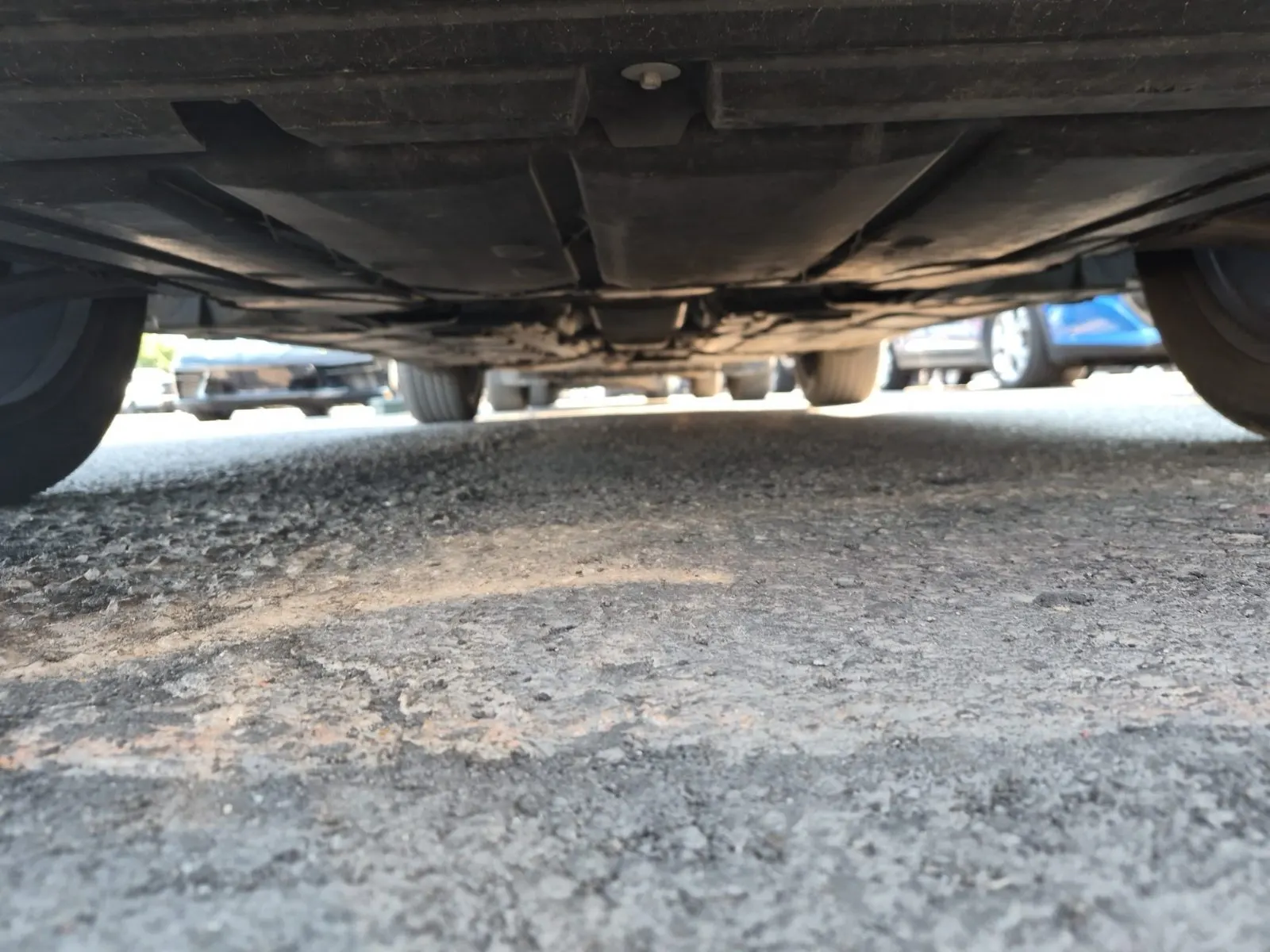 Undercarriage - Front Photo