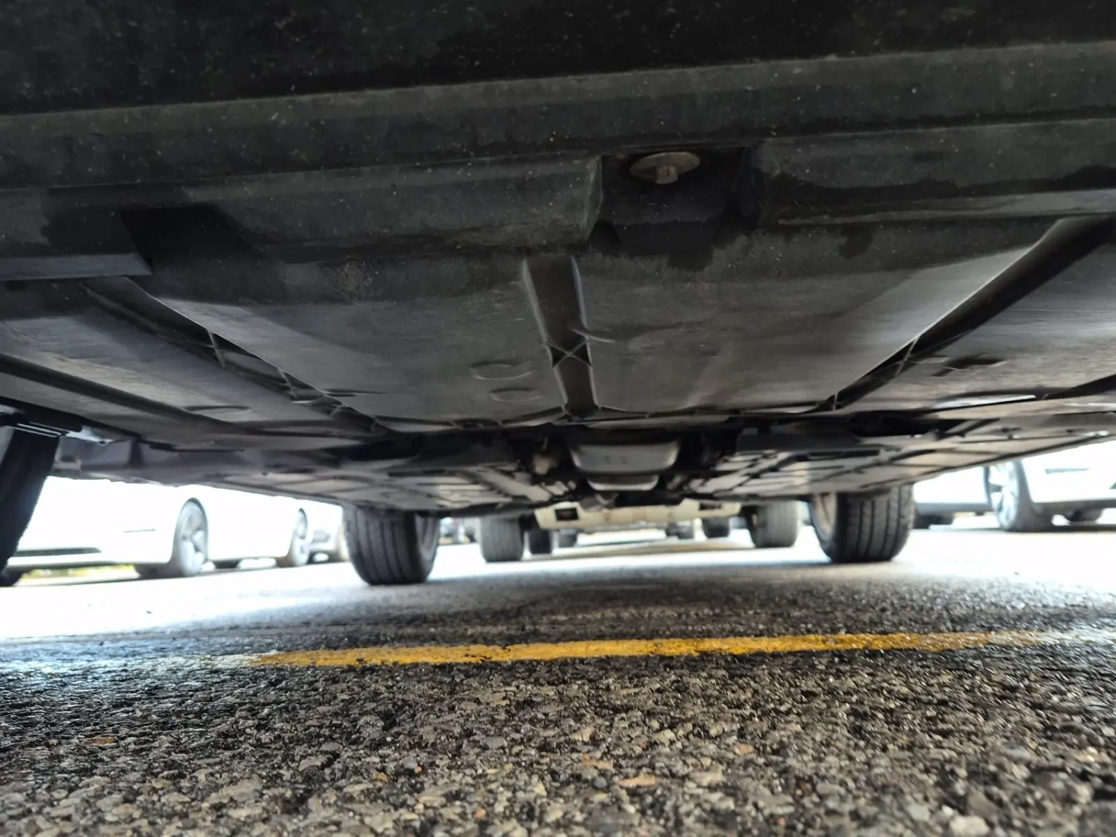 Undercarriage - Front Photo