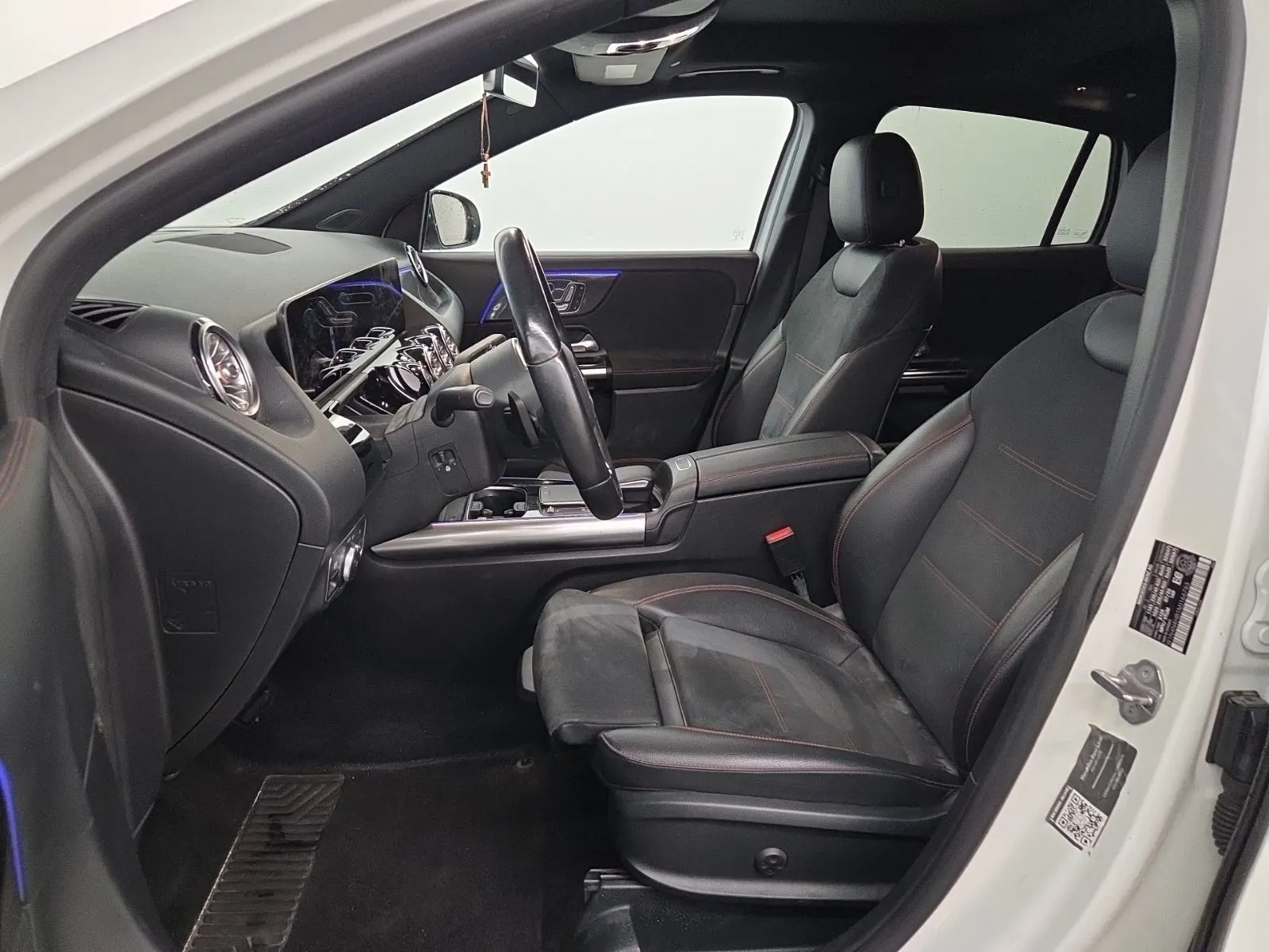Front Interior Photo