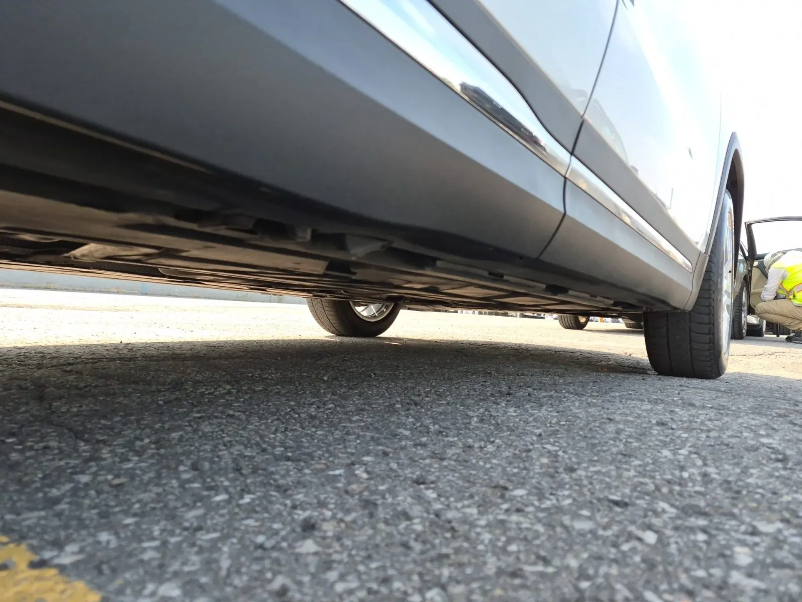Undercarriage - Passenger Photo