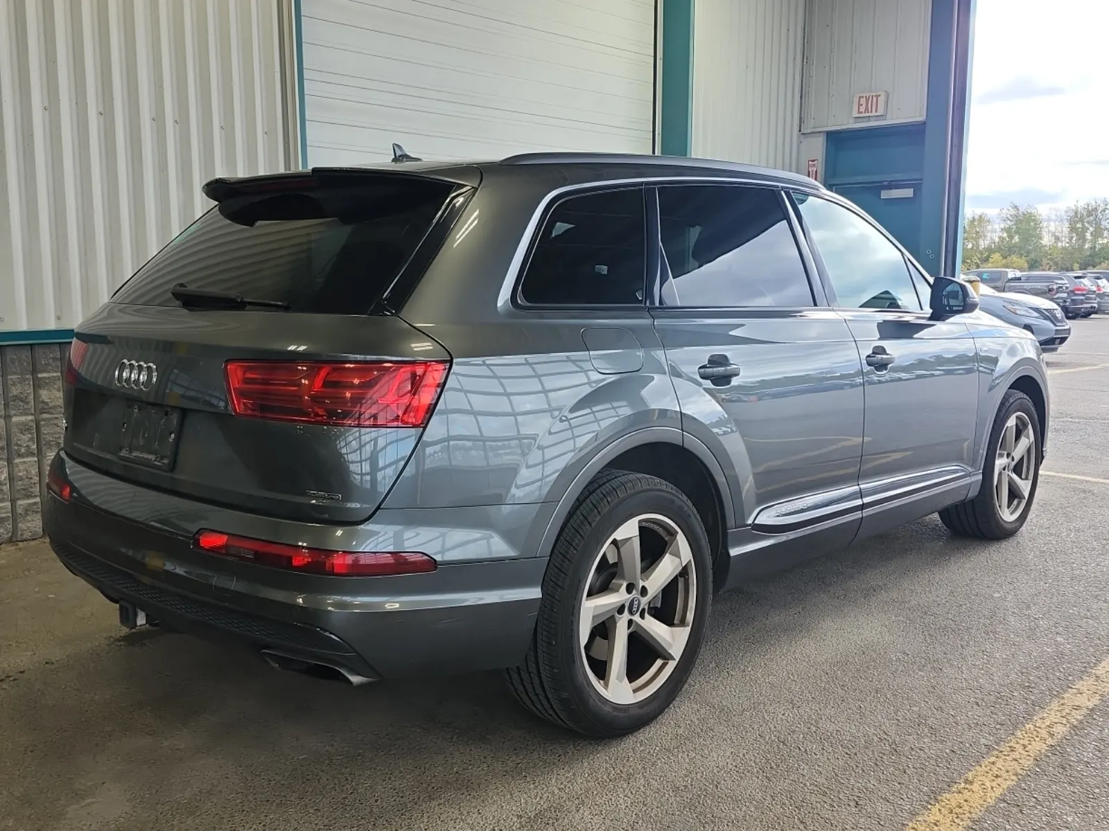 Passenger Rear 3/4 Photo