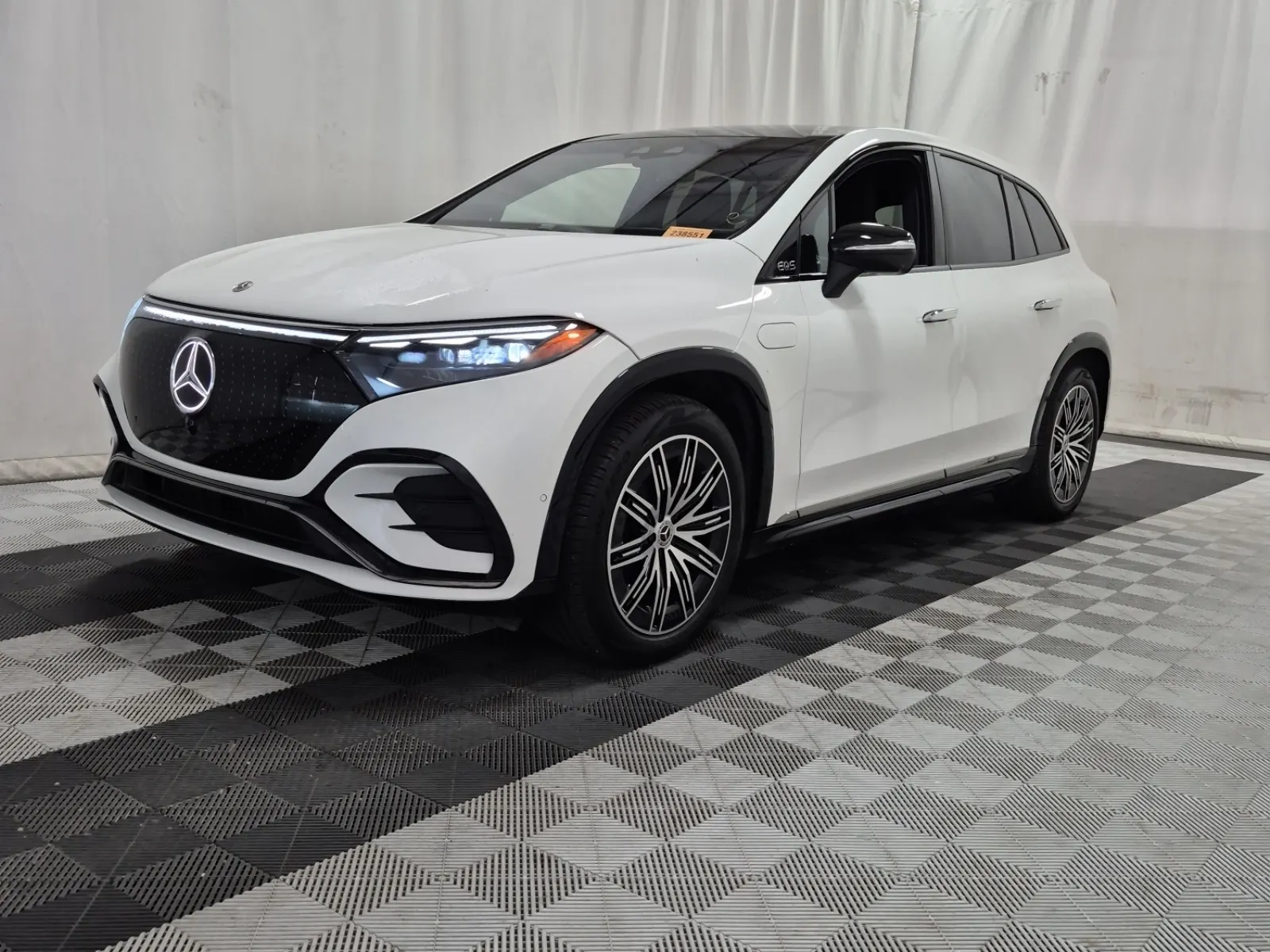 2023 Mercedes-Benz EQS
