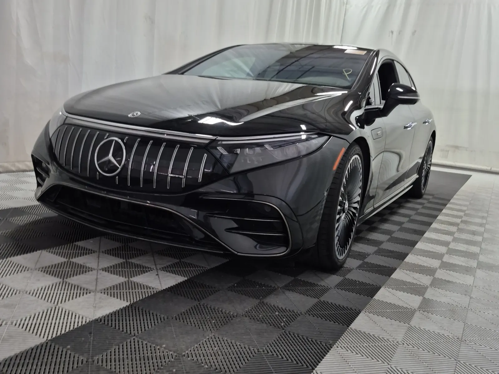 2023 Mercedes-Benz EQS