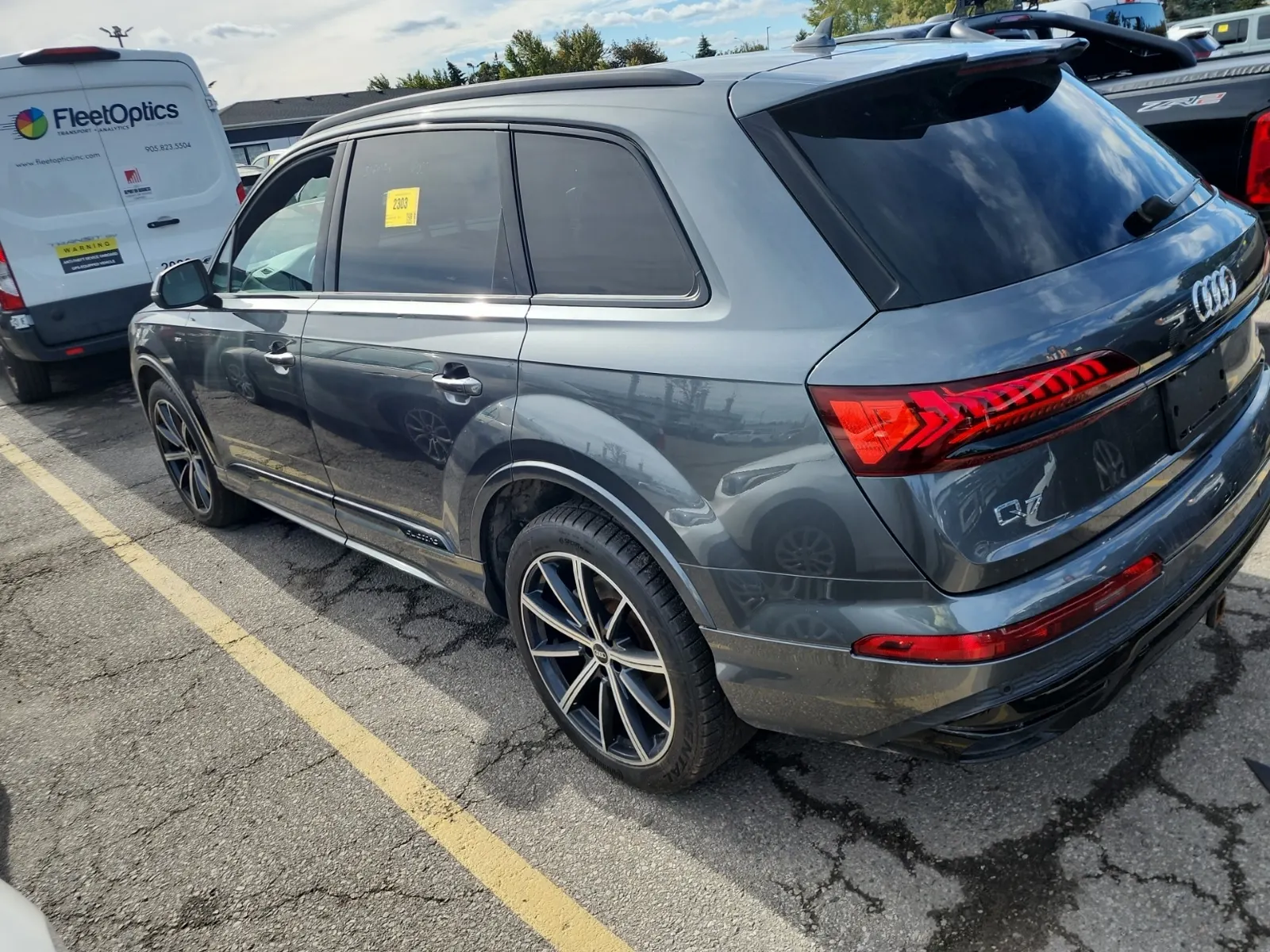 Driver Rear 3/4 Photo