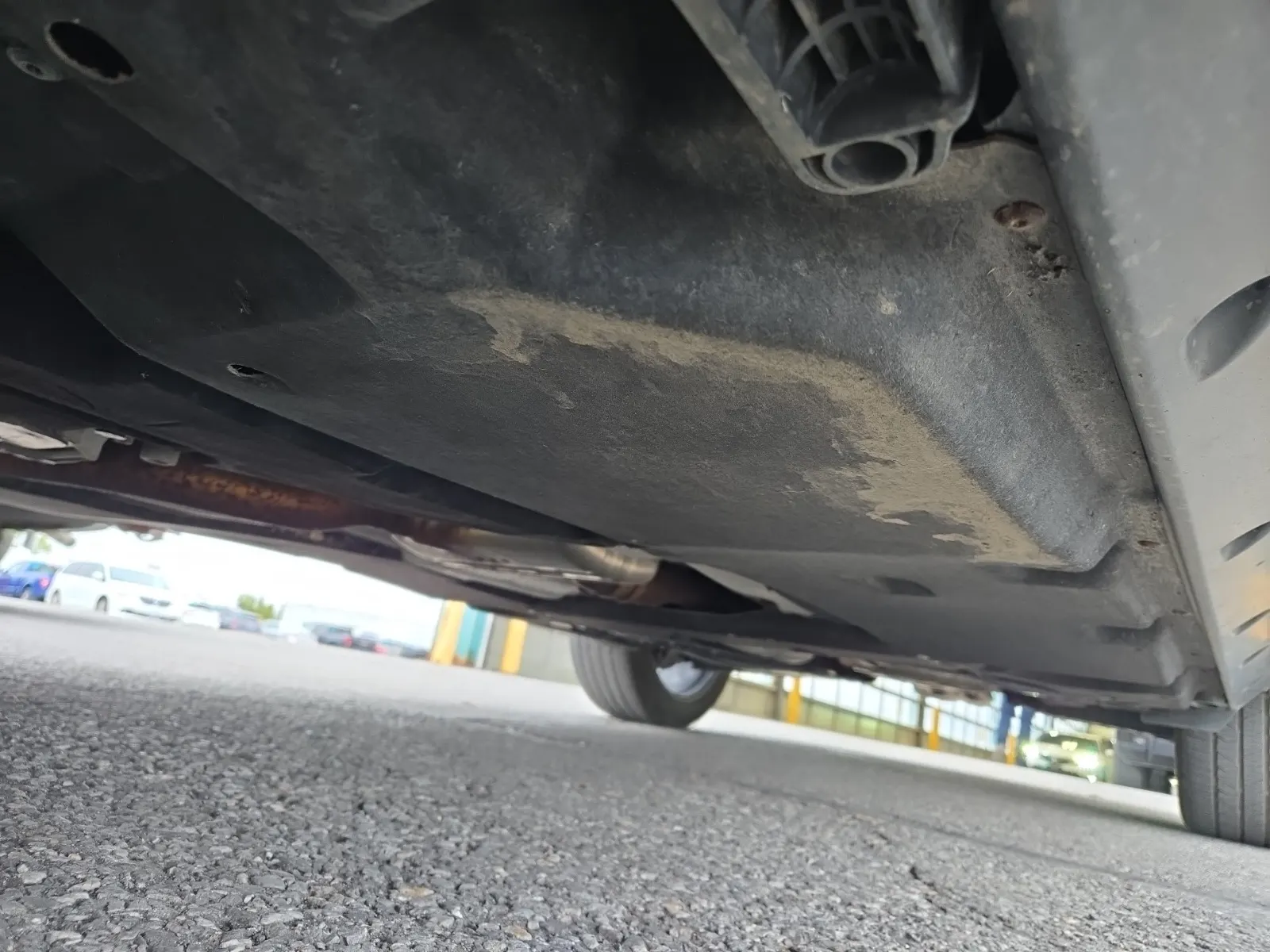 Undercarriage - Driver Photo