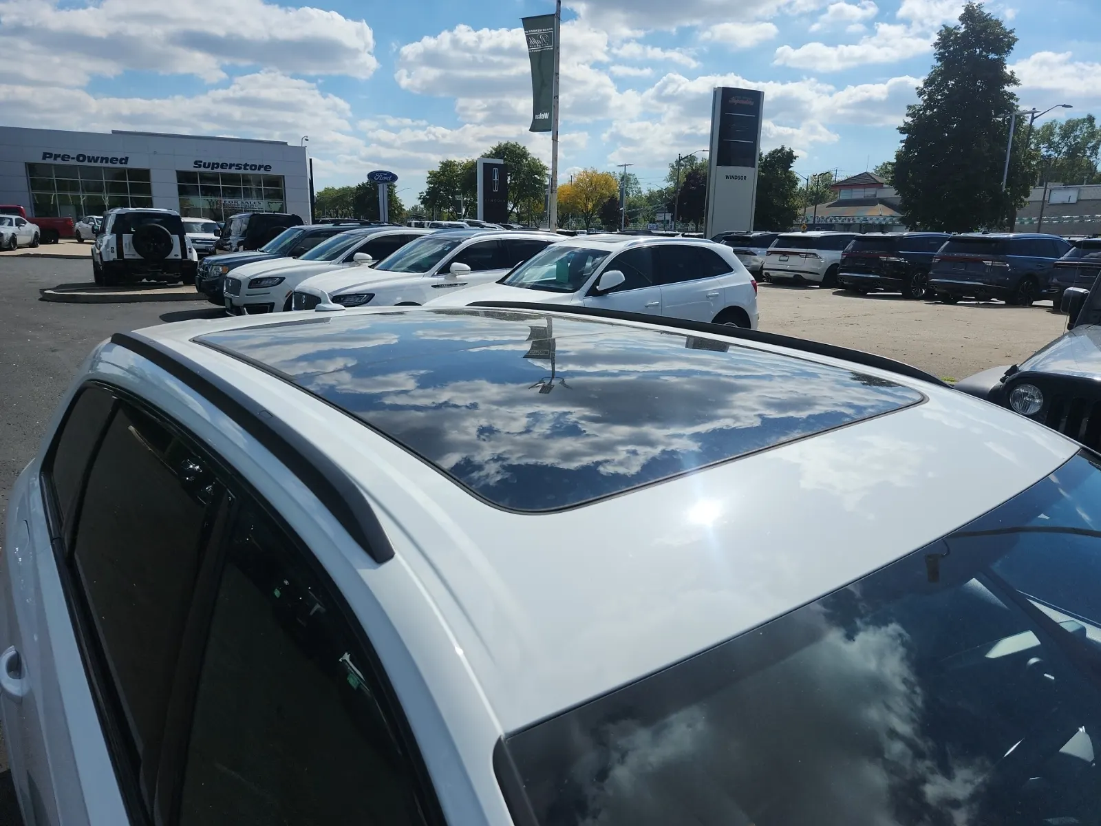 Exterior Roof Photo