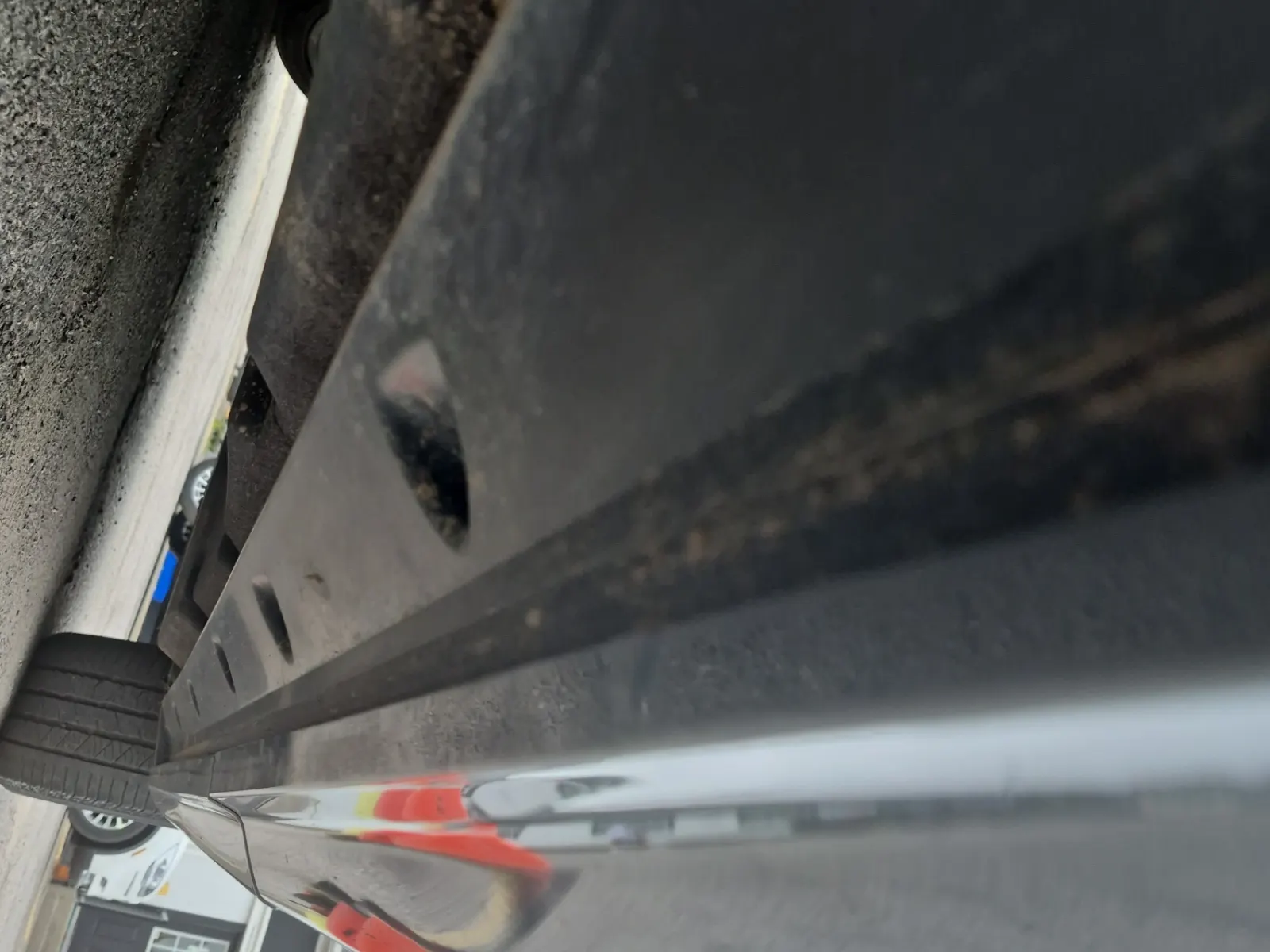 Undercarriage - Passenger Photo