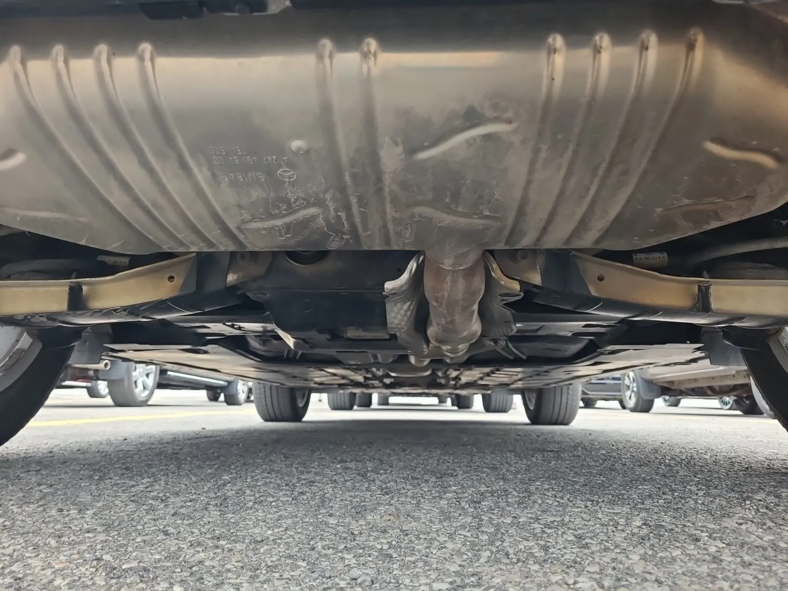 Undercarriage - Rear Photo