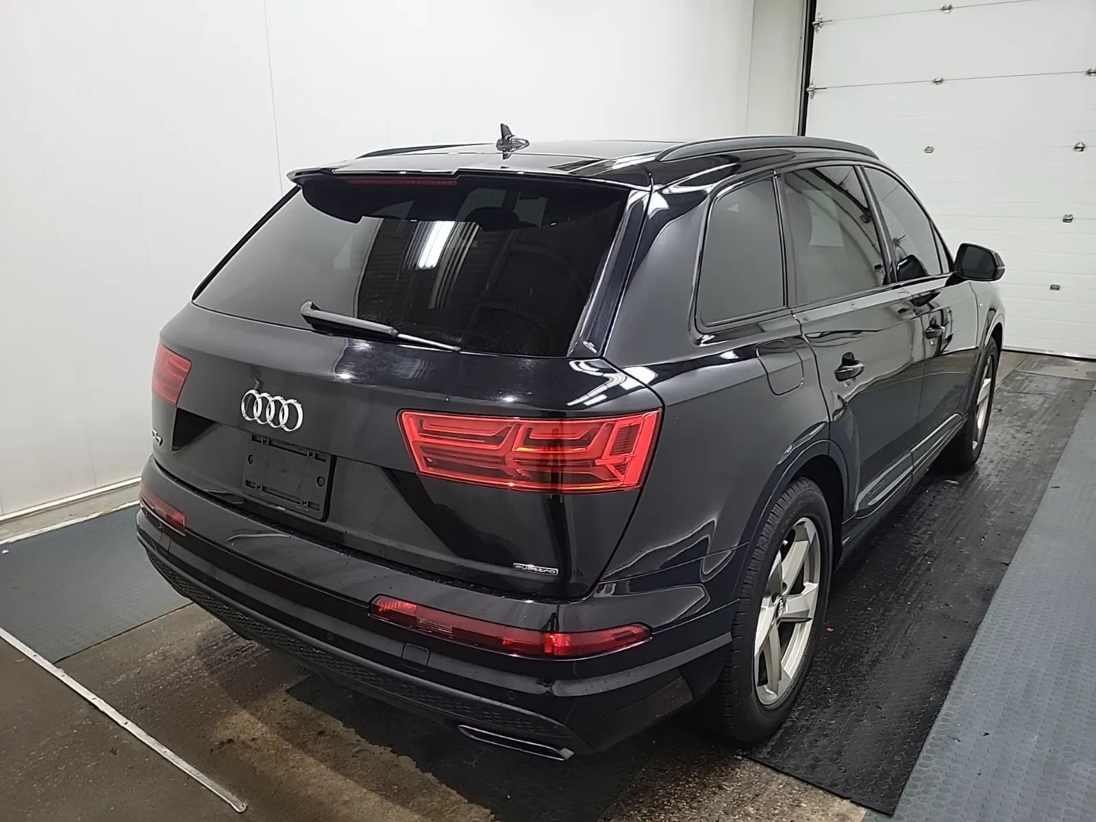 Passenger Rear 3/4 Photo